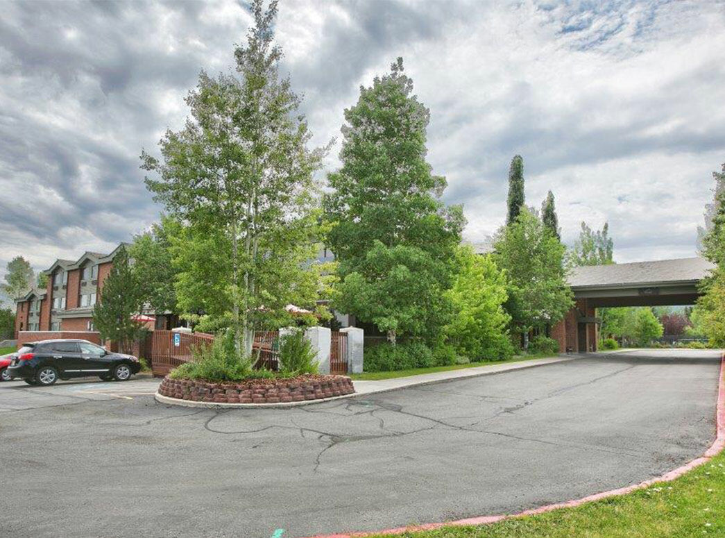 Park Peaks Hotel