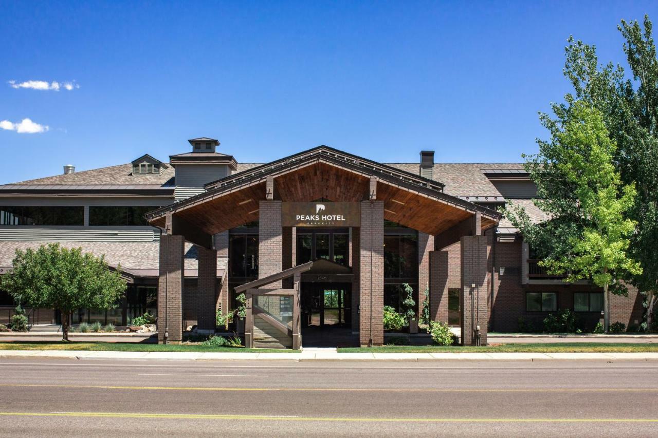 Park Peaks Hotel